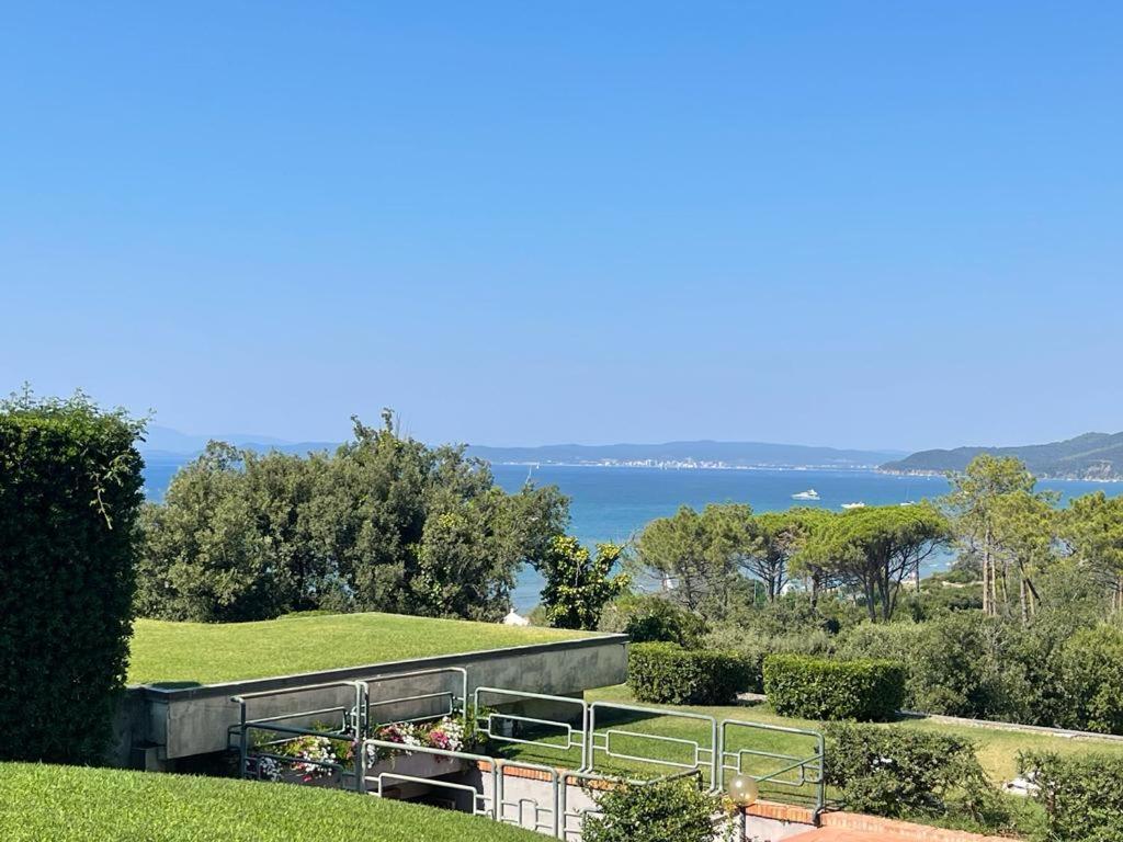 - Terraced House With Direct Access To The Appartamento *